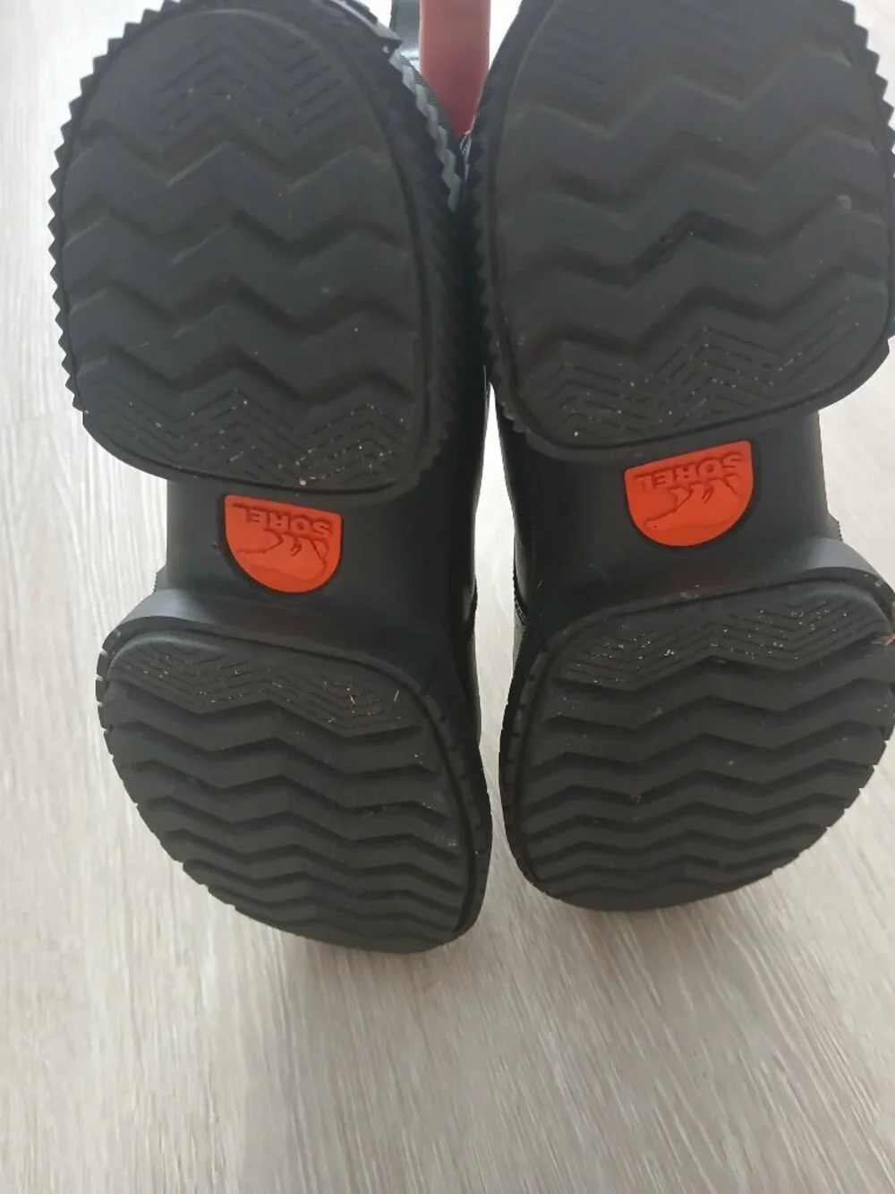 NWOT ATHLETA BLACK 8 ONA AVA RAIN BOOTS!!!